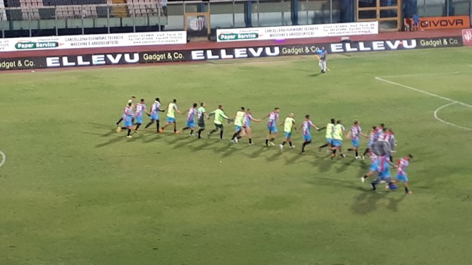 Catania - Lecce 3-0 - gioco, partita e incontro